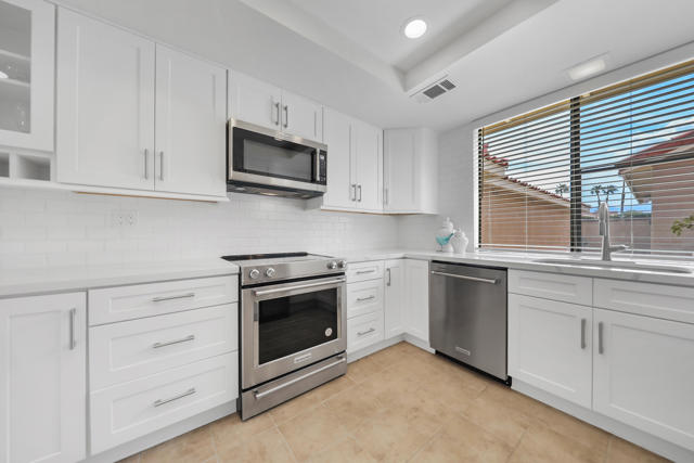 2 Bed Home for Sale in Palm Desert, California