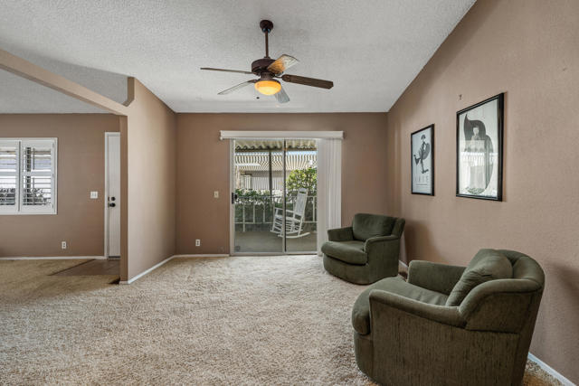 15300 Palm Drive, Desert Hot Springs CA: https://media.crmls.org/mediaz/5a16b183-bcd7-4772-8fac-6bcc7ccd00a9.jpg