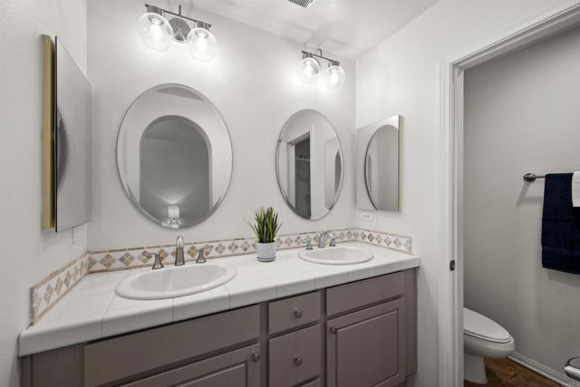 7715 El Cajon Boulevard, La Mesa CA: https://media.crmls.org/mediaz/5a175b25-0cb7-4236-b388-85215f7736c9.jpg