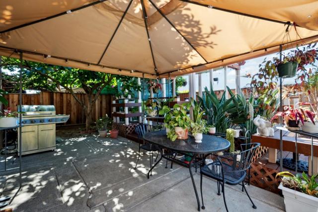 2555 Britt Way, San Jose CA: https://media.crmls.org/mediaz/5a17af6a-be39-43f1-820e-786ef5d8759e.jpg