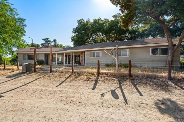 Detail Gallery Image 3 of 45 For 33805 Highway 94, Campo,  CA 91906 - 5 Beds | 3/2 Baths