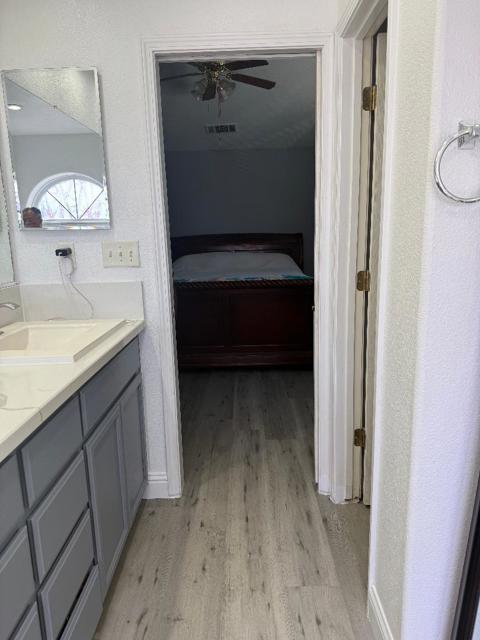 675 Pinot Noir Court, Los Banos CA: https://media.crmls.org/mediaz/5a183ffa-c1d0-4d40-8cd3-1c5ddc599d06.jpg