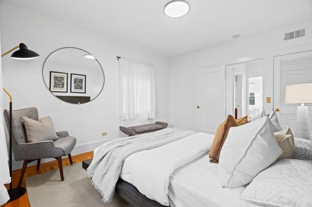 1200 El Centro Avenue, Oakland CA: https://media.crmls.org/mediaz/5a188445-4bca-4c8a-8ee8-483520114d62.jpg