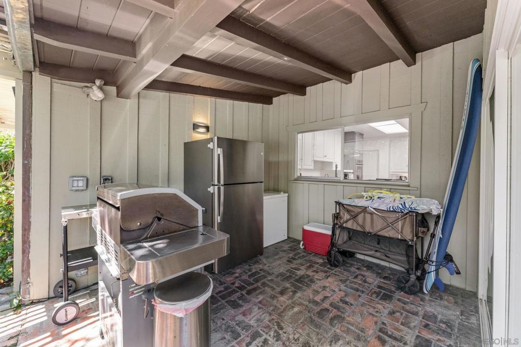 MLS #250042633SD image #24