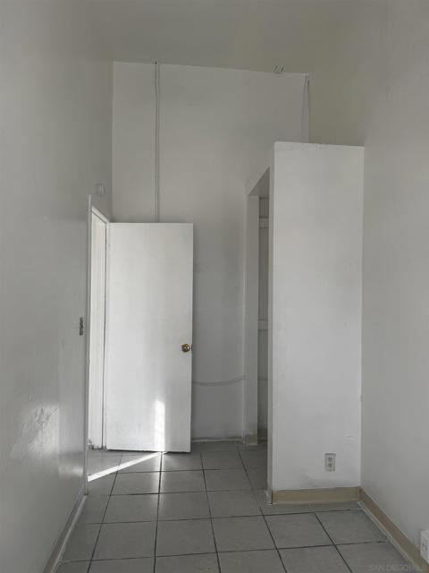 2980 K St, San Diego CA: https://media.crmls.org/mediaz/5a198173-accf-491f-8a46-5d4f35cd8ce9.jpg