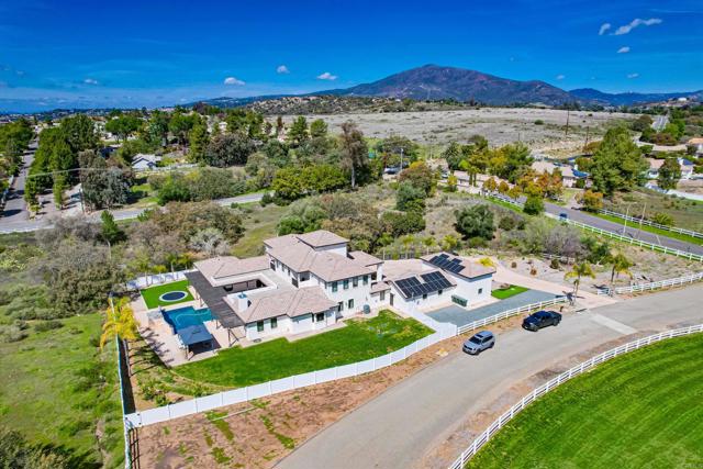 2184 Pacific Crest Dr, Alpine CA: https://media.crmls.org/mediaz/5a19ed6a-374e-4a70-8457-71716307dc8f.jpg