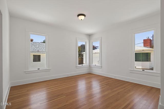 181 197 Klamath Street, Ventura CA: https://media.crmls.org/mediaz/5a1a6083-482d-4d74-946e-f3cd679396dc.jpg