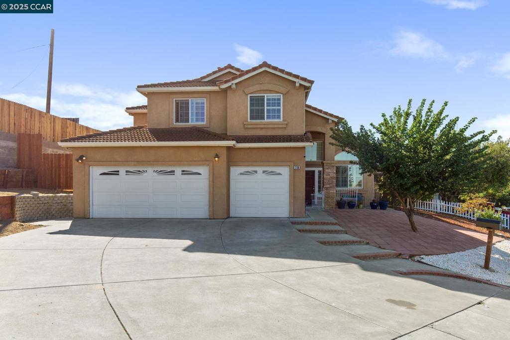 2709 G St