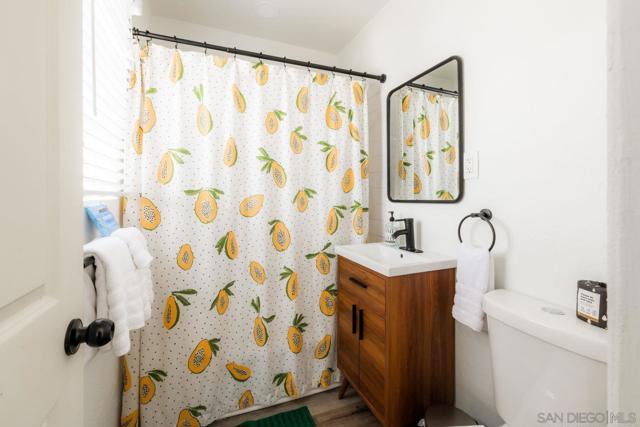 2948 50 Franklin Ave, San Diego CA: https://media.crmls.org/mediaz/5a1af426-8c2d-44ba-978d-39c1c683ed30.jpg