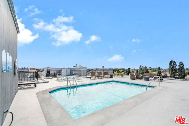 1830 Westholme Avenue, Los Angeles CA: https://media.crmls.org/mediaz/5a1b859e-3143-488a-b07a-dd38d65641f8.jpg