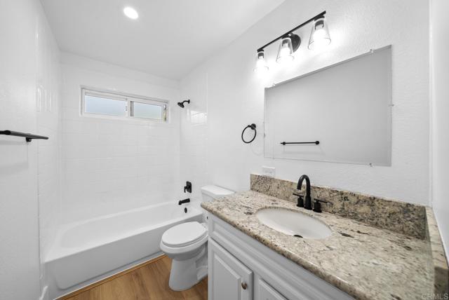 Image 32 of 66 For 378 7th Street