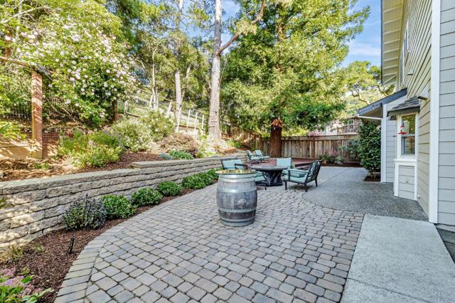 2940 San Juan Boulevard, Belmont CA: https://media.crmls.org/mediaz/5a1c955b-6a66-4fd1-aef8-d5c9cf276162.jpg