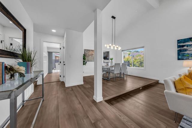 6 Whitecliff Court, San Mateo CA: https://media.crmls.org/mediaz/5a1d0590-2523-4a1e-9dbd-df75fbbcbaeb.jpg