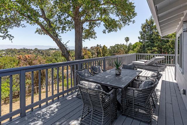 13038 Vista Del Valle Court, Los Altos Hills CA: https://media.crmls.org/mediaz/5a1d6105-b868-480b-a7d3-892375e774bc.jpg