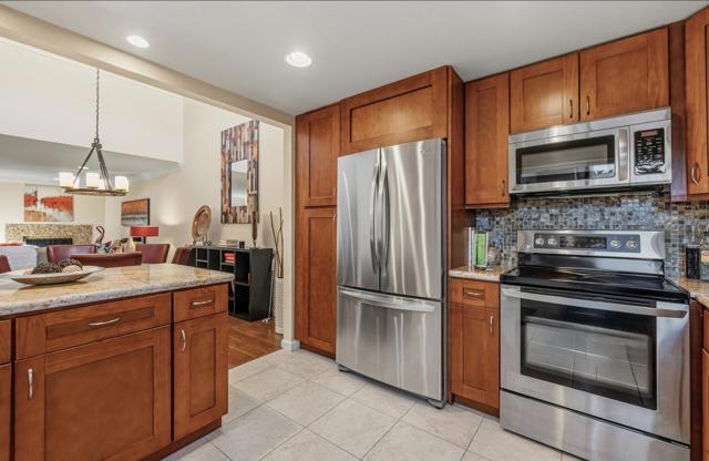 48665 Moon Terrace Lane, Palm Desert, CA 92260