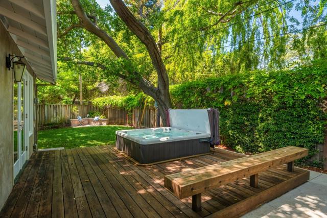 137 Fairmead Lane, Los Gatos CA: https://media.crmls.org/mediaz/5a1e872f-43f7-48cf-9b15-764b59a9fca3.jpg