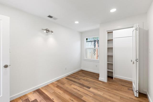 616 Redwood Ave, Redwood City CA: https://media.crmls.org/mediaz/5a1ecaaa-1d8c-4f3c-9eba-980f9b5a5abe.jpg