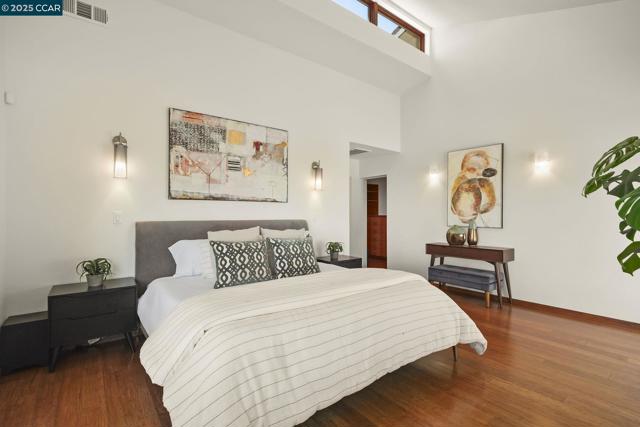 68 Terrace Rd, Walnut Creek CA: https://media.crmls.org/mediaz/5a1ef26c-1bd9-4c84-8415-366202a28b9b.jpg