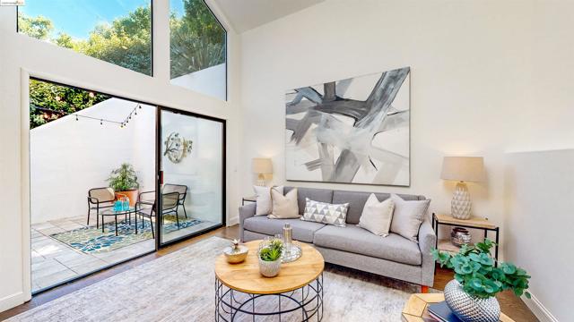 Image 7 of 42 For 1 Clipper Hill