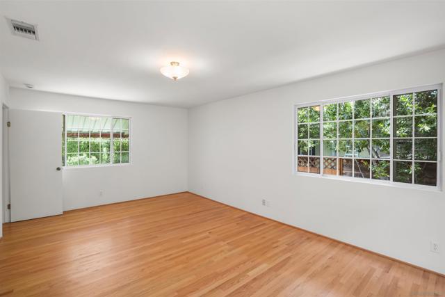4833 Atlanta Dr., San Diego CA: https://media.crmls.org/mediaz/5a210dee-f1eb-4961-91b4-9c96b4bcb17e.jpg