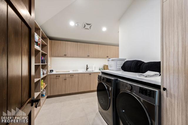 61461 Goodwood Dr, Thermal CA: https://media.crmls.org/mediaz/5a239ba2-c7ce-4e22-8463-7c2defa49d0e.jpg