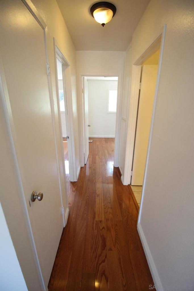9516 Carroll Canyon Rd - photo 8