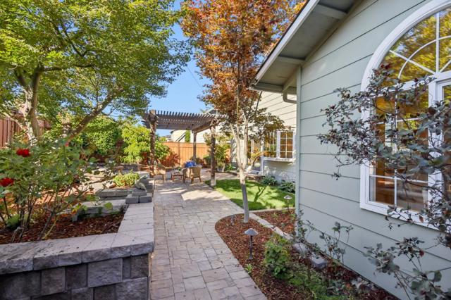 1791 Frobisher Way, San Jose CA: https://media.crmls.org/mediaz/5a245b58-9dda-4e73-a0f3-09b707ec890b.jpg