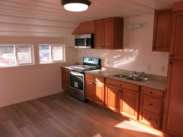 Image 54 of 77 For 2735 Soquel Avenue