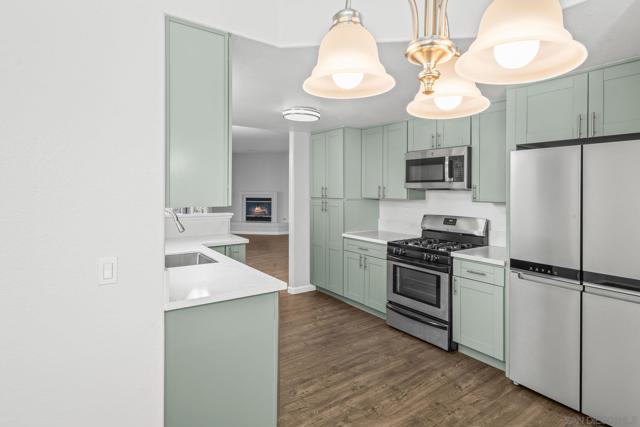 Image 9 of 41 For 16458 Avenida Venusto C  C