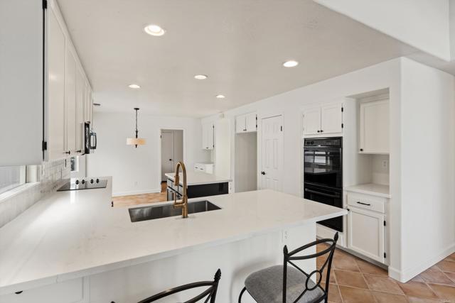Detail Gallery Image 14 of 47 For 6012 Piros Way, Oceanside,  CA 92056 - 2 Beds | 2/1 Baths