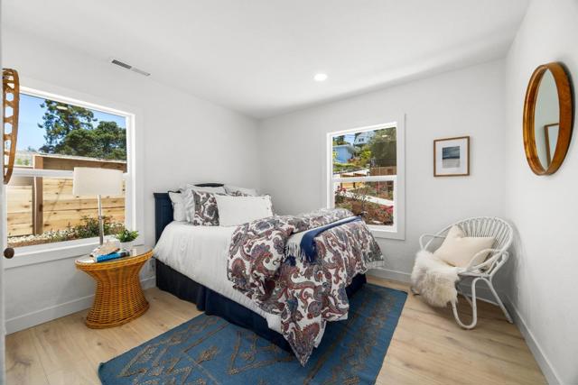 148 Reed Way, Santa Cruz CA: https://media.crmls.org/mediaz/5a25e572-311f-401c-ab37-e4ab80dbb86d.jpg