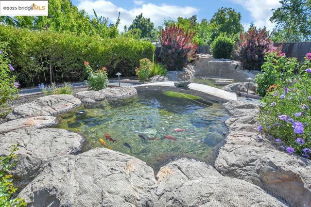 1271 Camino Tassajara, Danville CA: https://media.crmls.org/mediaz/5a268388-ad17-412c-a422-29bdf9d79962.jpg