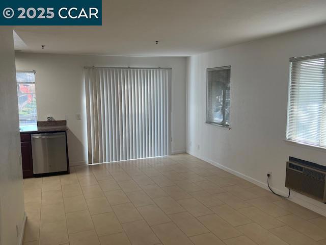 1975 Bonifacio St, Concord CA: https://media.crmls.org/mediaz/5a26b79a-f625-4ba5-89bd-4ef207c3bea7.jpg