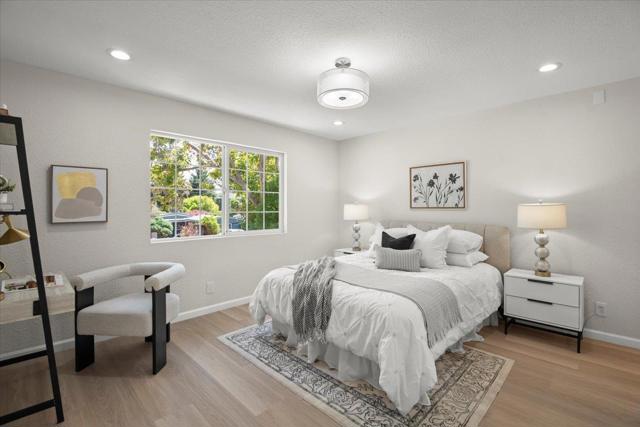 586 Burgoyne Street, Mountain View CA: https://media.crmls.org/mediaz/5a26f2d0-98b7-4b77-97a8-92074ffb2f94.jpg