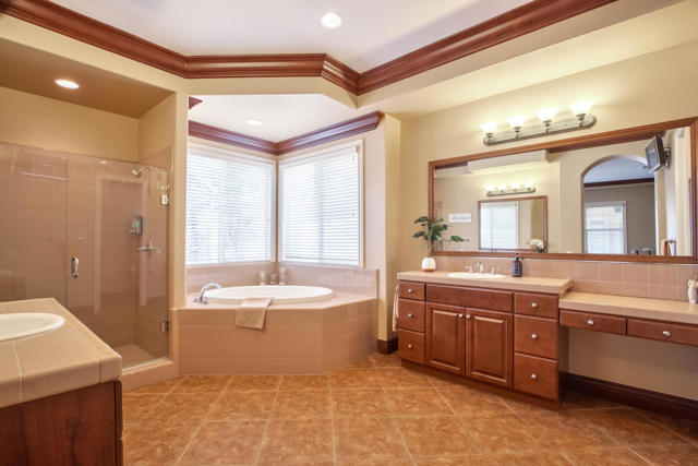 153 Merano Way, Palm Desert CA: https://media.crmls.org/mediaz/5a26fbc2-8828-495e-978b-bb392163dd97.jpg