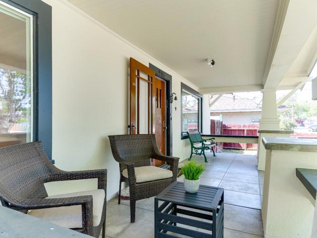 906 West Street, Hollister CA: https://media.crmls.org/mediaz/5a2707ff-92ec-4051-9820-a3aba8acbd8b.jpg