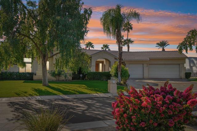 79371 Four Paths Lane, Bermuda Dunes CA: https://media.crmls.org/mediaz/5a285ab7-6287-4aee-8351-15d00ca14e27.jpg