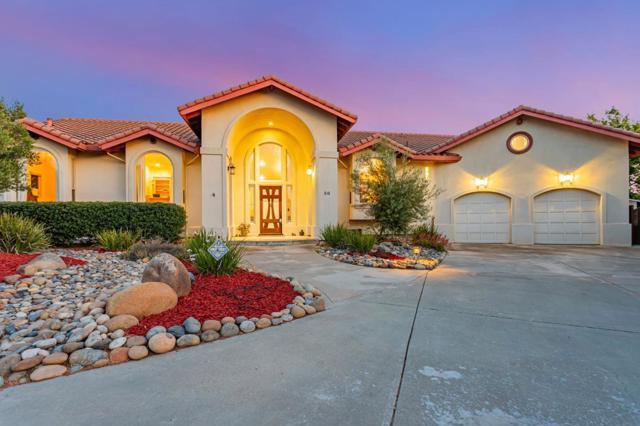 50 Schmidt Court, Hollister CA: https://media.crmls.org/mediaz/5a2905ba-b38f-43d6-b869-7a8fe73fbfe0.jpg