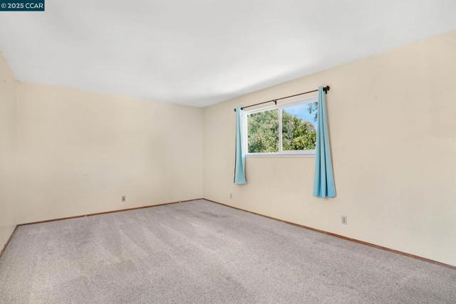 1801 Whitman Rd, Concord CA: https://media.crmls.org/mediaz/5a295dde-acbe-4cae-967a-59ab7a9d150b.jpg