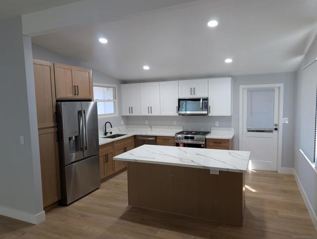8774 Tommy Drive, San Diego CA: https://media.crmls.org/mediaz/5a299c39-24d7-4494-837f-f36524698e61.jpg