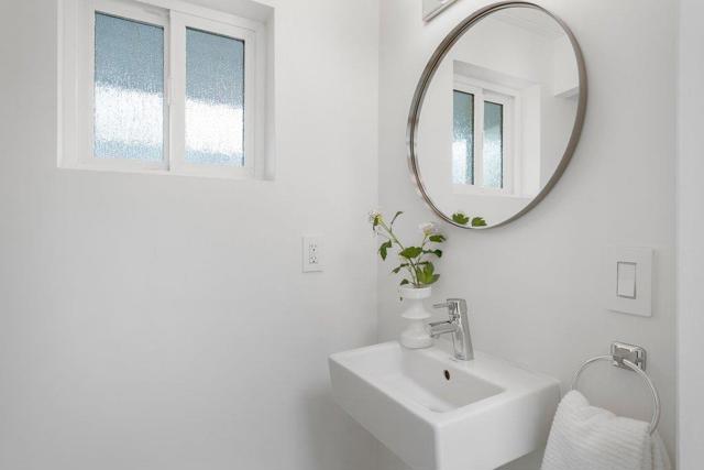 Image 31 of 73 For 829 Talisman Drive