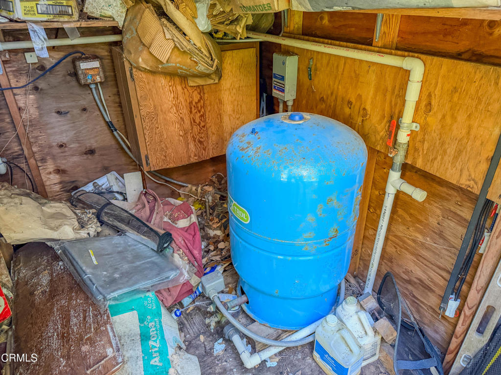 https://media.crmls.org/mediaz/5a2af3df-4f3a-4b77-8db0-95c106cd2b8b.jpg?preset=X-Large