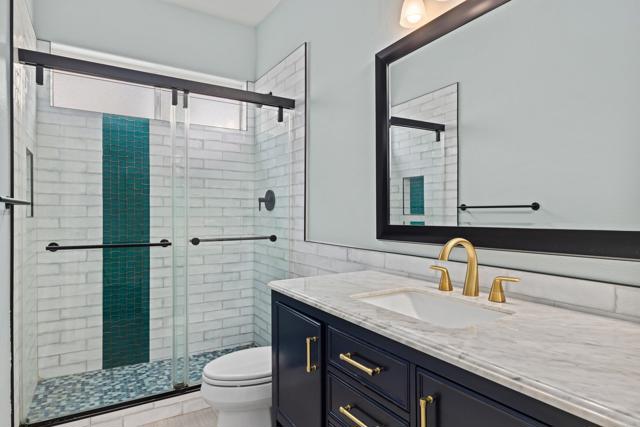 Detail Gallery Image 17 of 54 For 7004 Vista Olas, Carlsbad,  CA 92009 - 5 Beds | 3 Baths