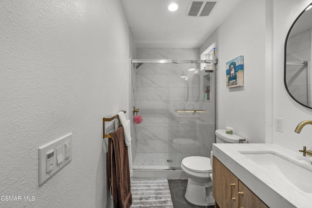 https://media.crmls.org/mediaz/5a2b63e1-9742-4f62-9955-3311b4f17ef2.jpg?preset=X-Large