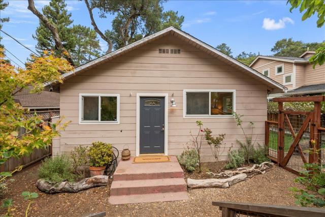 2934 San Juan Boulevard, Belmont CA: https://media.crmls.org/mediaz/5a2bd89c-4563-4f9a-b0d3-91abdc767e93.jpg