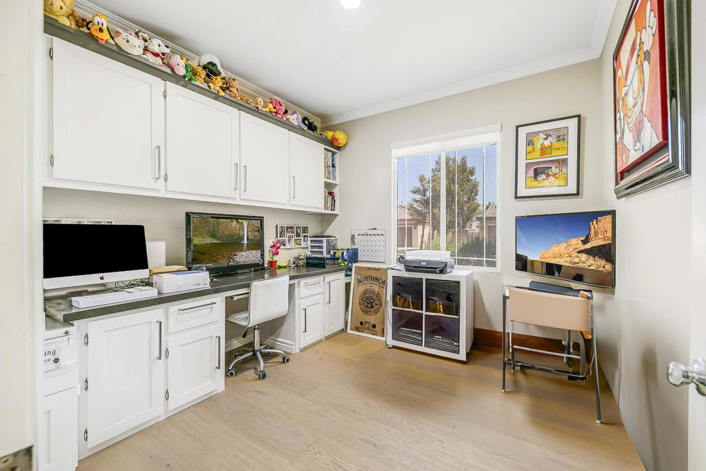 MLS #219131978DA image #17