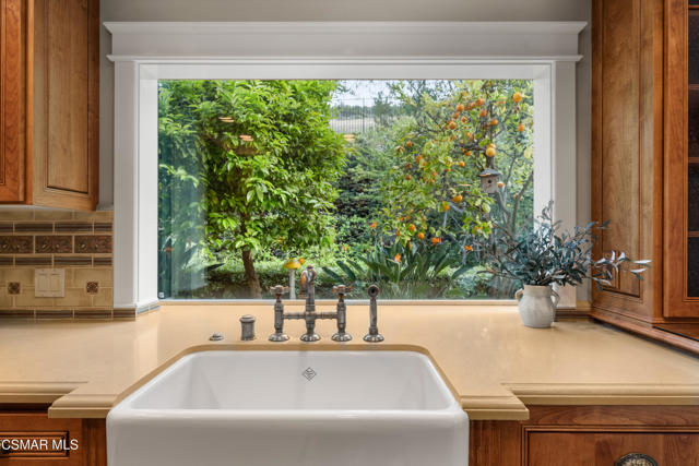 2008 Goldenrod Court, Westlake Village CA: https://media.crmls.org/mediaz/5a2c83a7-3eb9-479d-a894-f974d04add84.jpg