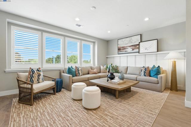 4711 Marengo Loop, Livermore CA: https://media.crmls.org/mediaz/5a2db428-6164-4018-87ec-cf3e84770fad.jpg