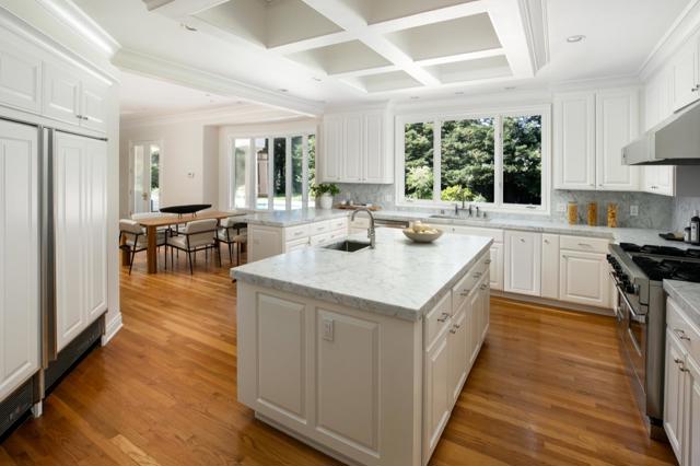 68 Almendral Avenue, Atherton CA: https://media.crmls.org/mediaz/5a2eb9ae-41c3-4286-96bc-f80963ee10de.jpg
