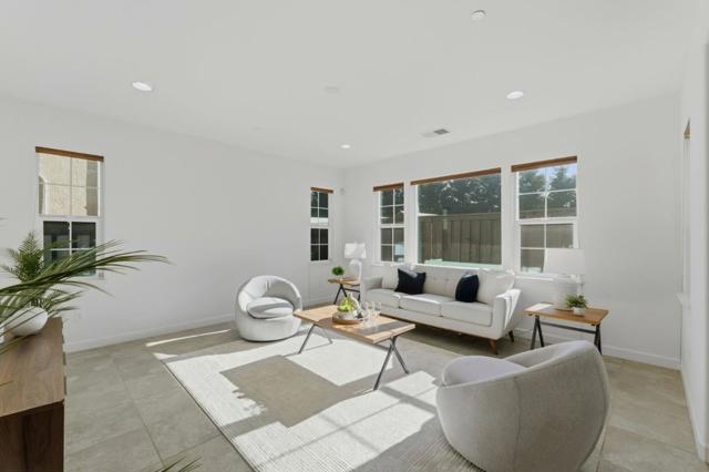 1512 Hayden Street, Hayward CA: https://media.crmls.org/mediaz/5a2ed044-8ec5-41a6-8332-fe255fb4189d.jpg